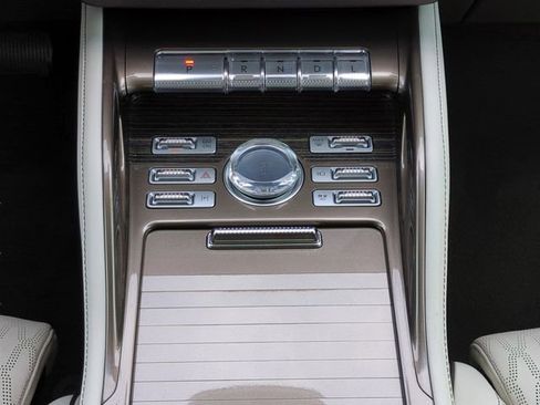 Used 2024 Lincoln Nautilus Black Label AWD/4WD image 16