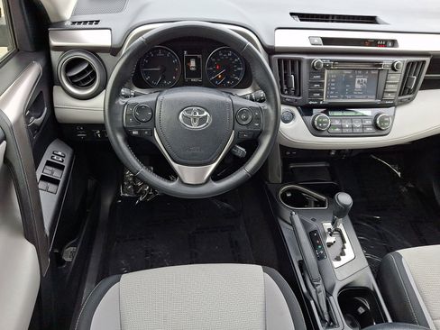 Used 2018 Toyota RAV4 XLE w/ Plus Extra Value Package AWD/4WD image 11