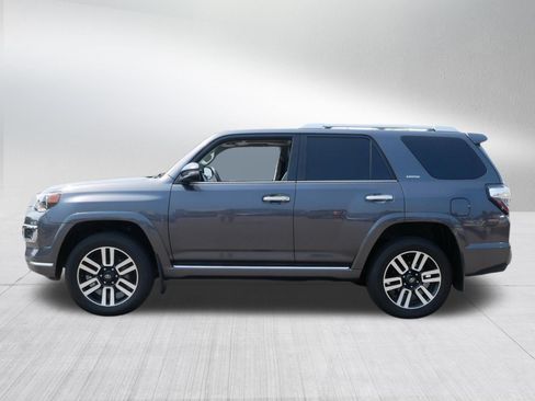 Used 2022 Toyota 4Runner Limited AWD/4WD image 4