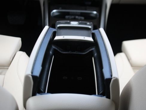 Certified 2024 Mercedes-Benz EQB 250+ image 27