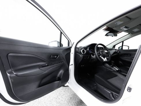Used 2020 Nissan Versa S FWD image 19