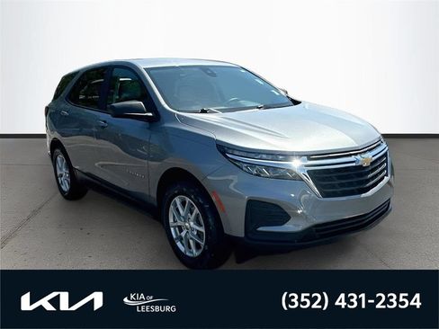 Used 2023 Chevrolet Equinox LS w/ LS Convenience Package FWD image 1