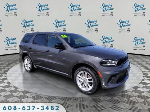 Used 2024 Dodge Durango GT image 3