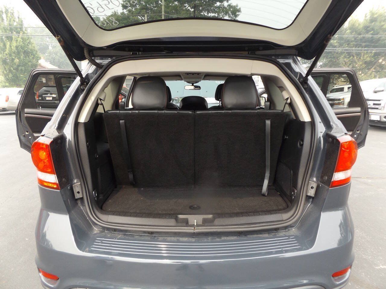 Used 2018 Dodge Journey GT AWD/4WD image 29