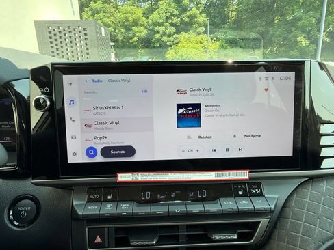 Used 2026 Toyota Camry XLE FWD image 60