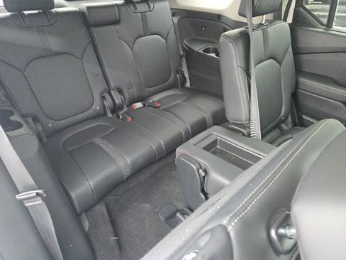 Used 2023 Honda Pilot EX-L image 18