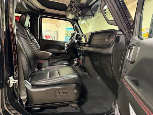 Used 2024 Jeep Wrangler Unlimited Rubicon image 44