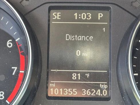 Used 2016 Volkswagen Passat 1.8T SE FWD image 11