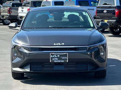 New 2026 Kia K4 FWD image 9
