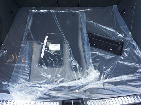 Certified 2025 Mercedes-Benz GLC 300 4MATIC image 20