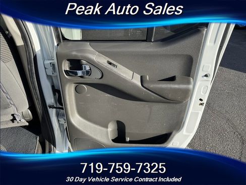 Used 2018 Nissan Frontier PRO-4X image 28
