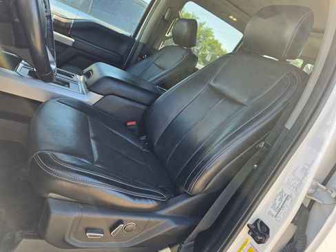 Used 2018 Ford F150 Lariat w/ Equipment Group 502A Luxury AWD/4WD image 6