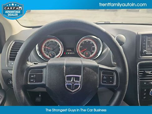 Used 2018 Dodge Grand Caravan SE image 20