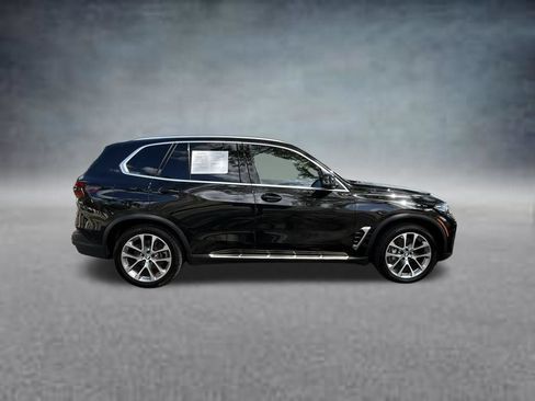Used 2024 BMW X5 xDrive40i AWD/4WD image 8
