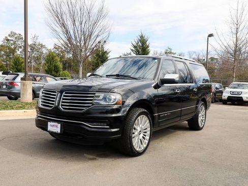 Used 2016 Lincoln Navigator L Reserve image 10