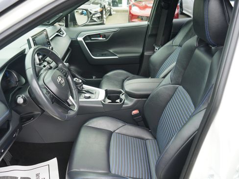 Used 2019 Toyota RAV4 XSE AWD/4WD image 13