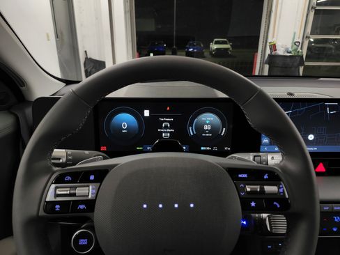 New 2026 Hyundai Ioniq 5 Limited image 12