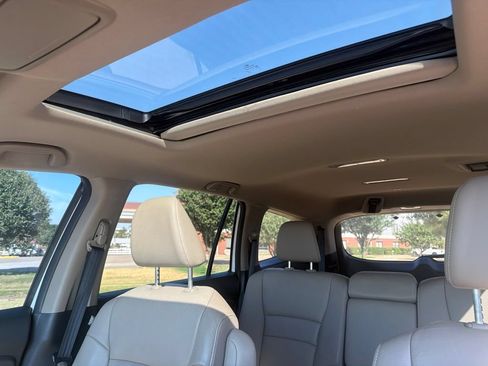 Used 2016 Honda Pilot EX-L image 25