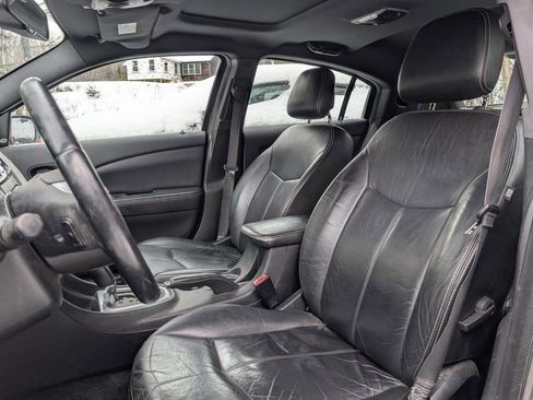 Used 2013 Chrysler 200 Limited image 6