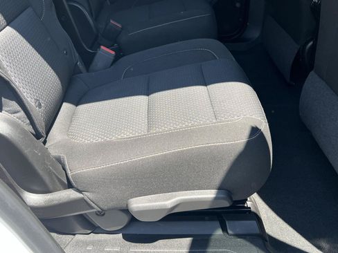 Used 2023 GMC Acadia SLE AWD/4WD image 21