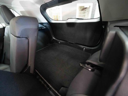 Used 2024 Toyota Corolla Cross XLE FWD image 24