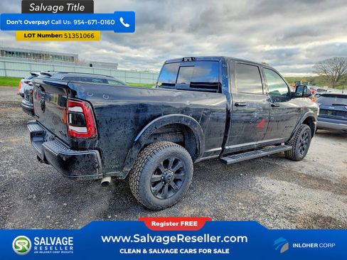 Used 2022 RAM 2500 Laramie w/ Night Edition AWD/4WD image 4