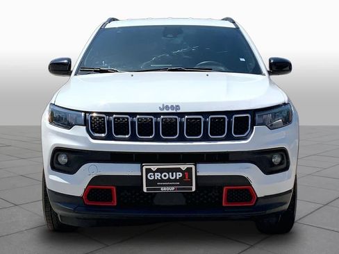 Used 2023 Jeep Compass Latitude AWD/4WD image 4