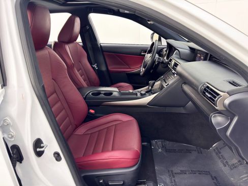 Used 2019 Lexus IS 300 F Sport w/ F Sport Package image 15