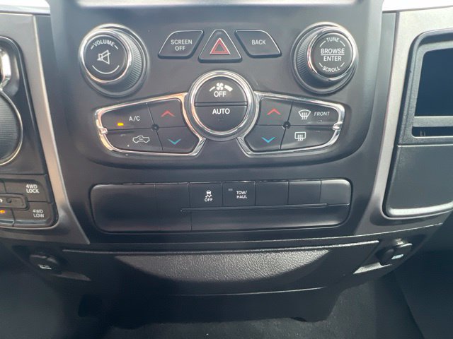 Used 2023 RAM 1500 Classic SLT w/ Electronics Group AWD/4WD image 17