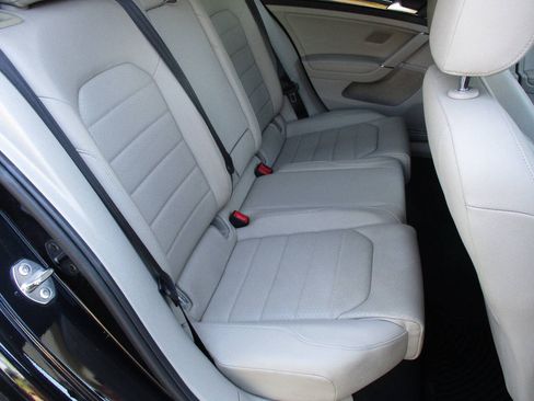 Used 2018 Volkswagen Golf SEL FWD image 24