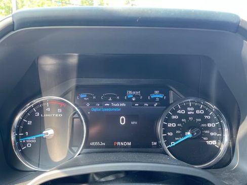 Used 2022 Ford F350 Limited AWD/4WD image 17