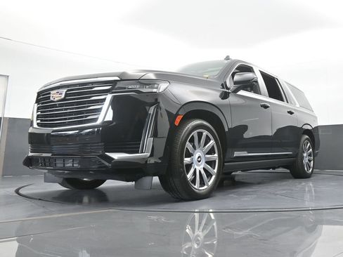 Used 2024 Cadillac Escalade ESV Premium Luxury Platinum AWD/4WD image 66