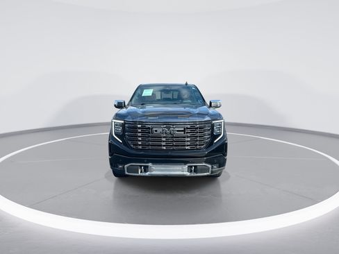 Used 2024 GMC Sierra 1500 Denali Ultimate AWD/4WD image 3