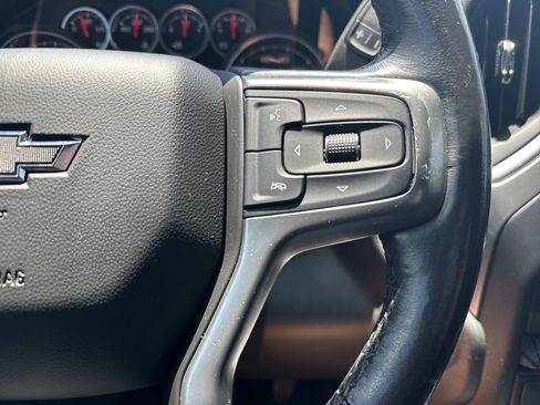 Used 2020 Chevrolet Silverado 1500 LT Trail Boss AWD/4WD image 19