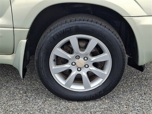 Used 2005 Subaru Forester 2.5XS image 8