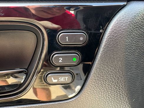 Used 2024 Honda Odyssey Elite image 11