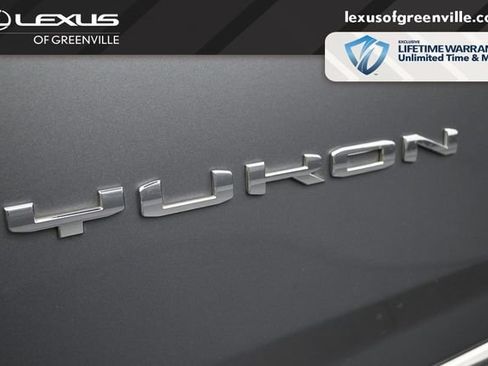 Used 2022 GMC Yukon SLT w/ SLT Luxury Package AWD/4WD image 10