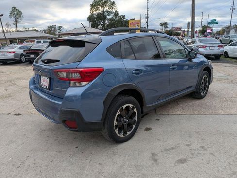 Used 2021 Subaru Crosstrek 2.0i image 3