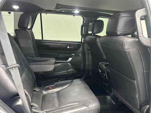 Used 2023 Toyota Sequoia Platinum AWD/4WD image 17