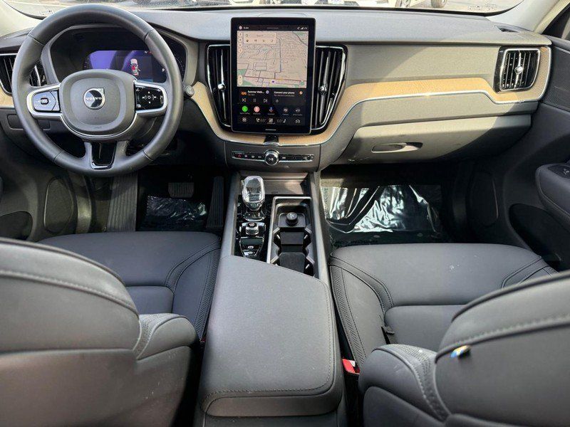 Used 2026 Volvo XC60 B5 Plus AWD/4WD image 12