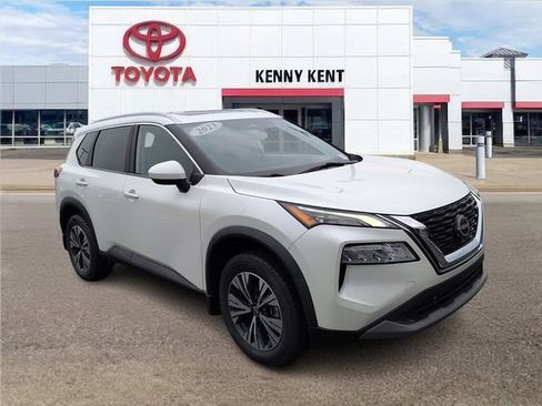 Used 2023 Nissan Rogue SV w/ SV Premium B Package FWD image 1