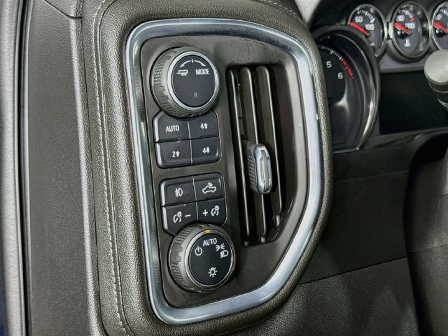 Used 2021 Chevrolet Silverado 1500 LT Trail Boss AWD/4WD image 16