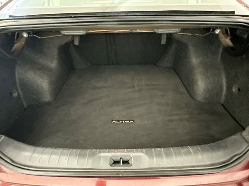 Used 2024 Nissan Altima 2.5 SV FWD image 29