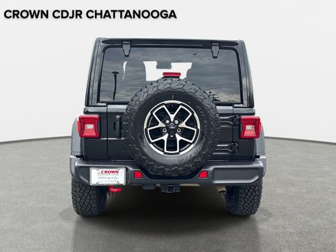 Used 2024 Jeep Wrangler Unlimited Rubicon w/ Technology Group AWD/4WD image 5