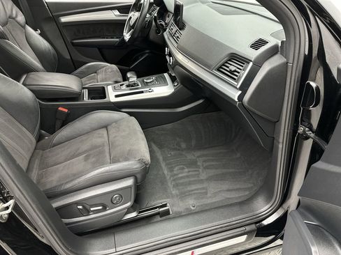 Used 2020 Audi SQ5 Premium w/ Convenience Package image 23