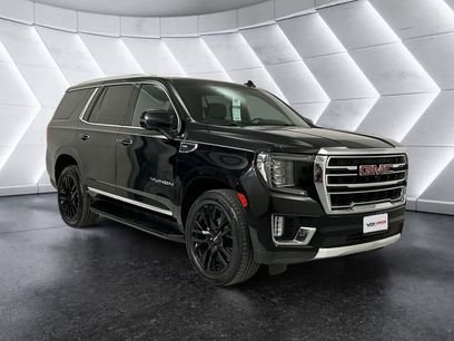 Used 2022 GMC Yukon SLT w/ SLT Premium Package