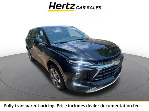Used 2026 Chevrolet Blazer LT FWD image 1