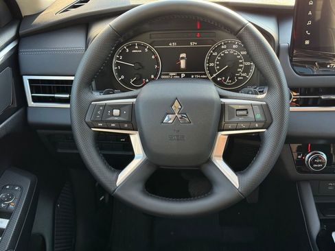 New 2026 Mitsubishi Outlander AWD image 20