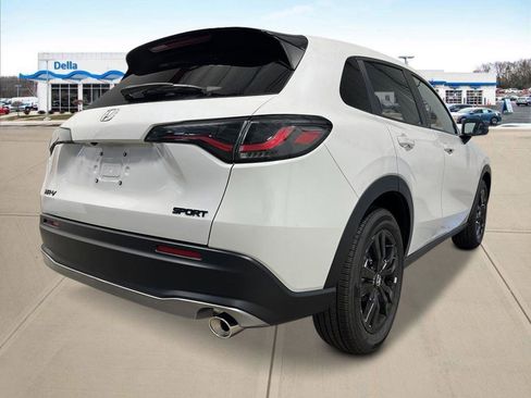 New 2026 Honda HR-V Sport image 3