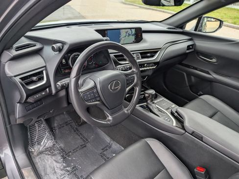 Used 2019 Lexus UX 250h w/ Accessory Package 2 AWD/4WD image 19